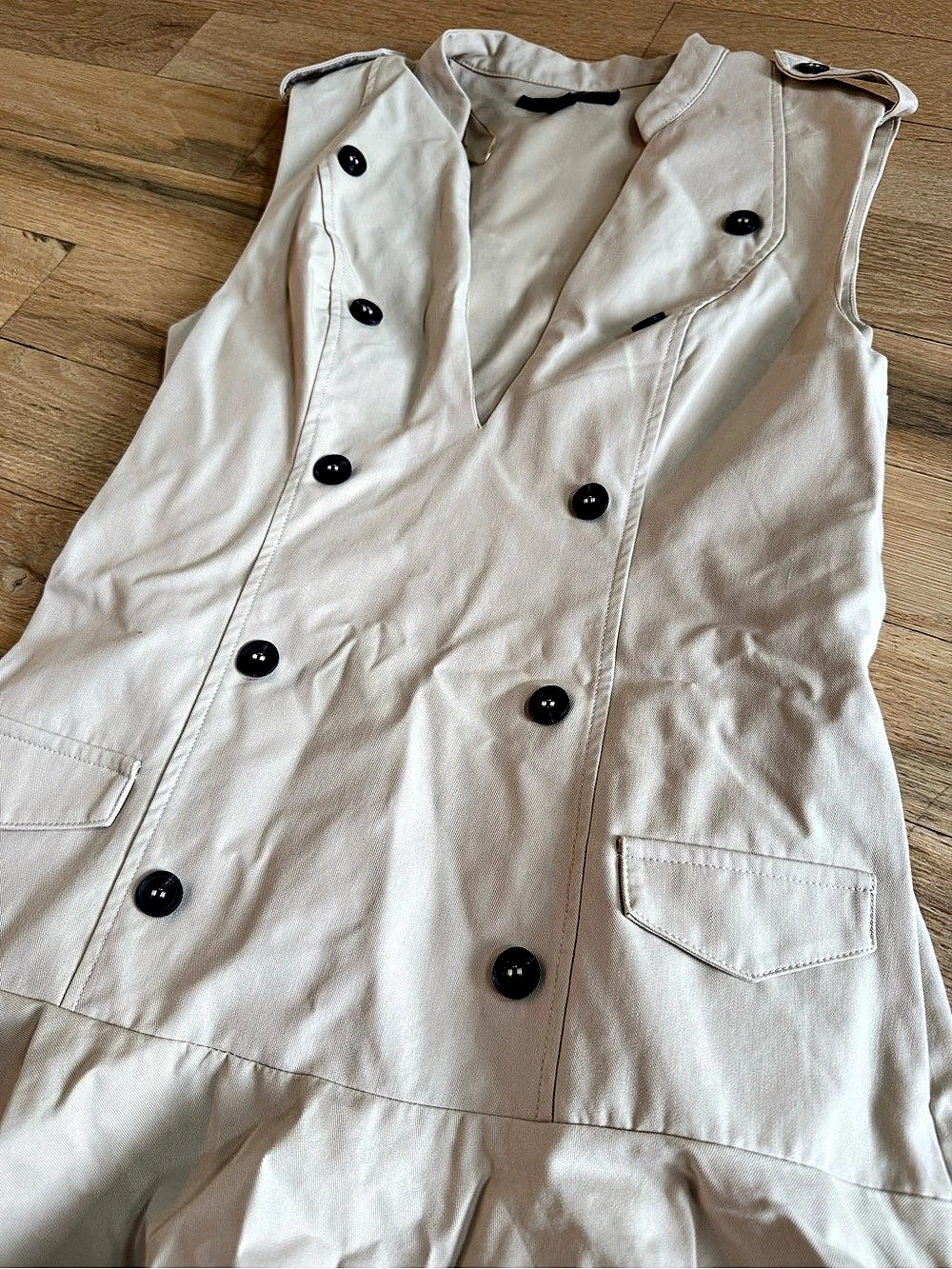 Zara Buttoned Ruffle Mini Dress Medium - Picture 4 of 7